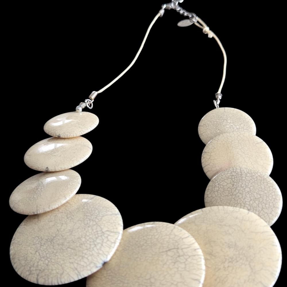 Chic Cream Disc Necklace
